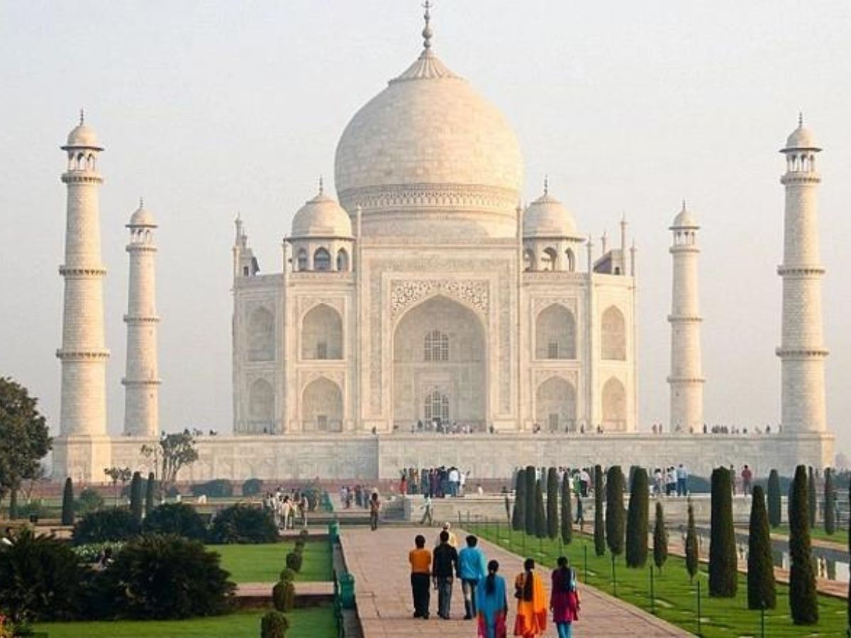 Taj Mahal: Claim of Tejolinga Mahadev temple raised again